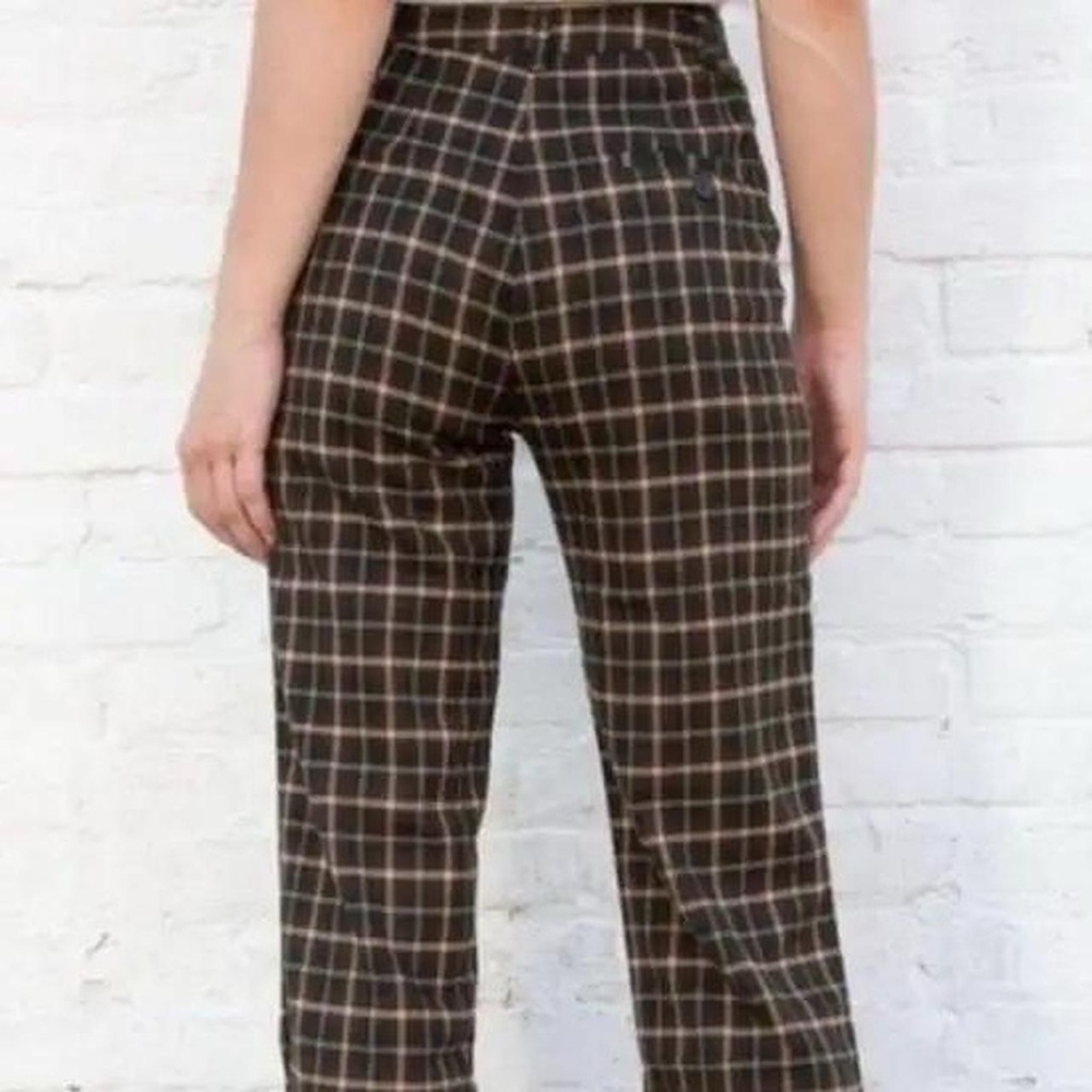 Excellent condition Brandy Melville high waisted pants.